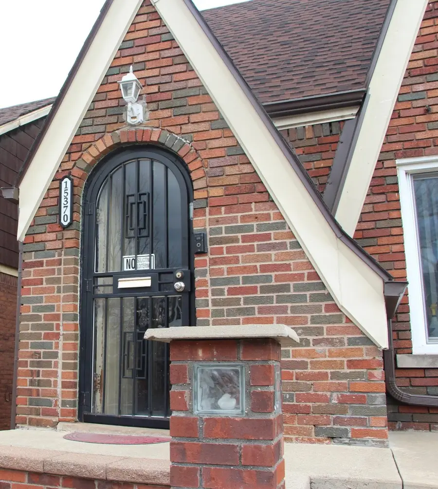 15370 Hartwell Street, Detroit, MI 48227 - #3