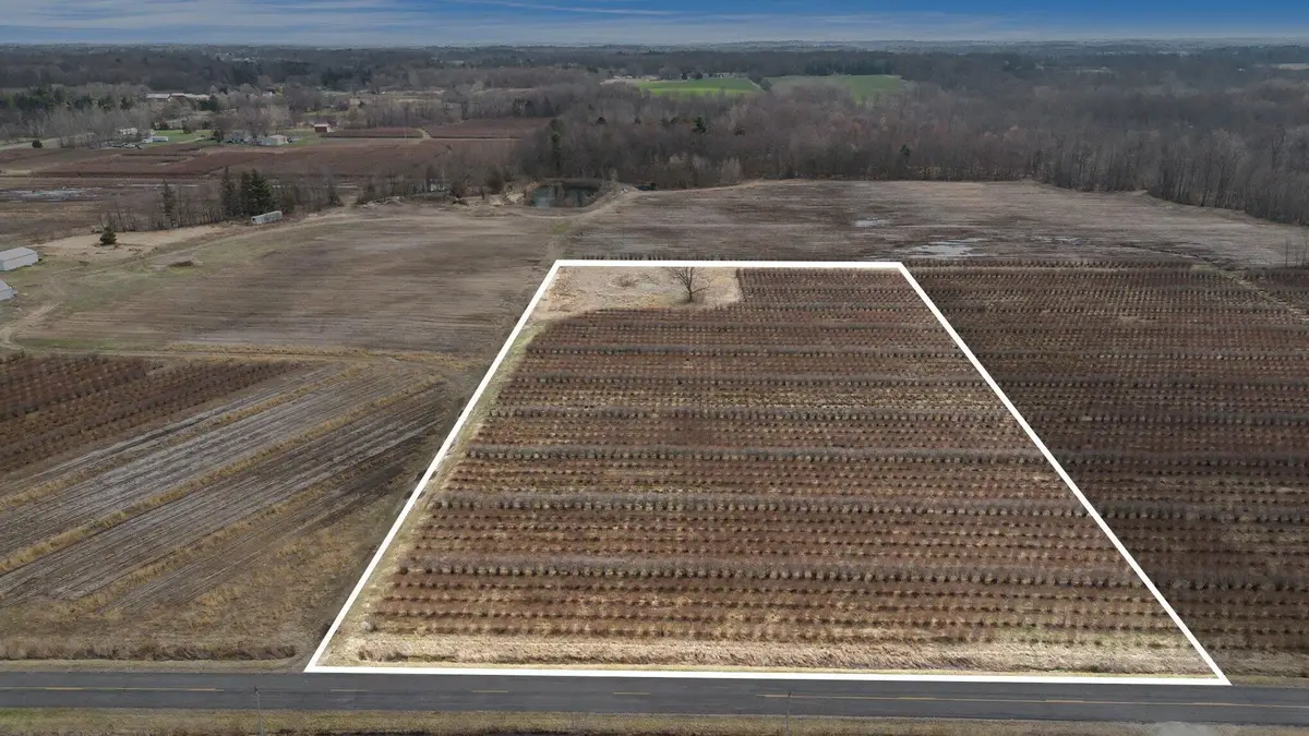 45601 72nd Street, Watervliet, MI 49098 - #1