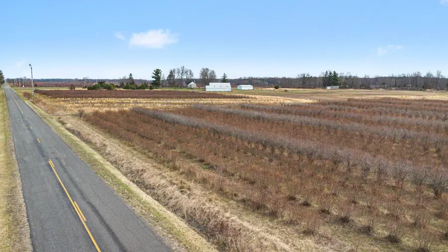 45601 72nd Street, Watervliet, MI 49098 - #2