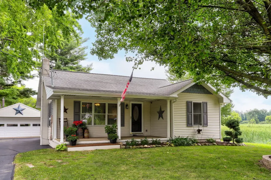 323 S Center Street, Bangor, MI 49013 - #2