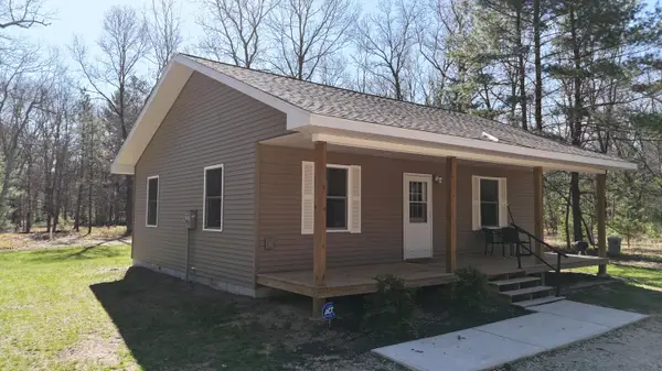 2073 Gunn Road, Manistee, MI 49660