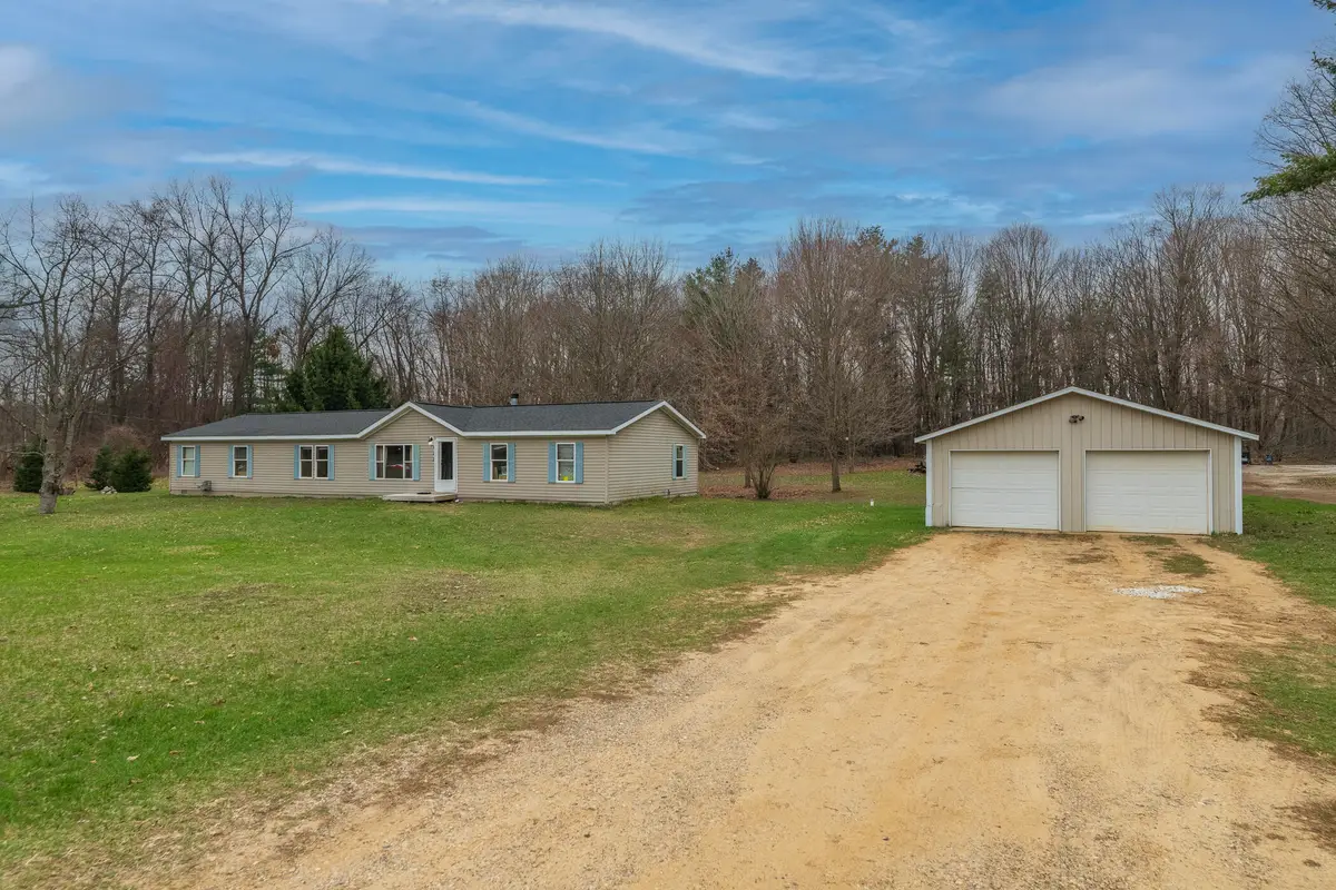 18242 32nd Street, Gobles, MI 49055 - #1