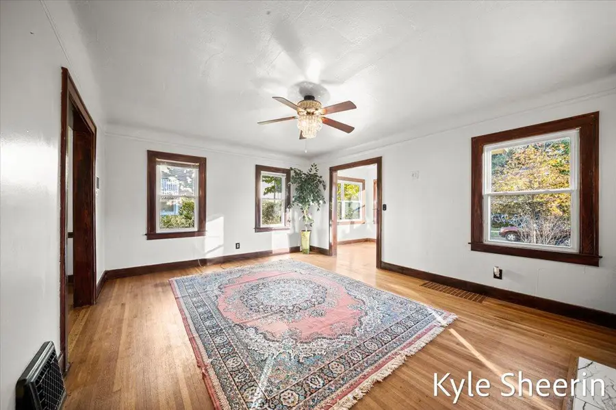 507 Elliott Street Se, Grand Rapids, MI 49507 - #3