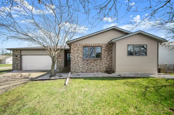 3862 Bent Pine Drive, Holland, MI 49424