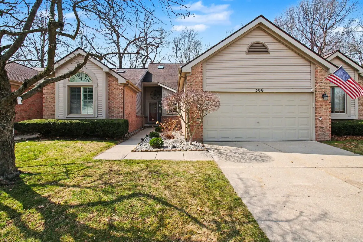306 Pineknoll Court, Brighton, MI 48116 - #1