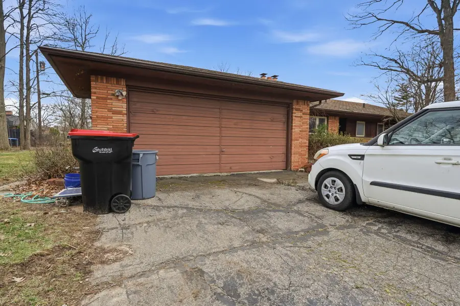 22903 N Bellwood Drive, Southfield, MI 48034 - #3