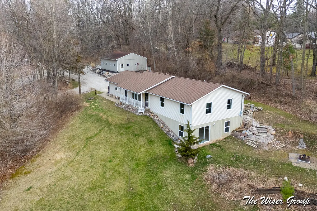 2713 Hillcrest Drive, Ionia, MI 48846 - #1