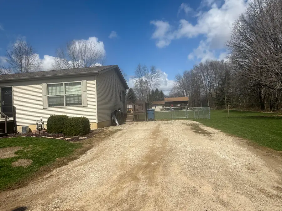 460 E Ellsworth Street, Bellevue, MI 49021 - #2