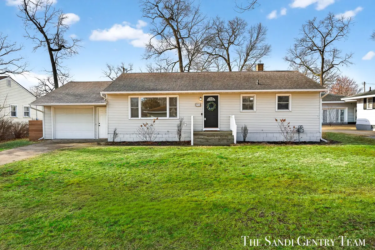 1703 Columbus Avenue, Norton Shores, MI 49441 - #1