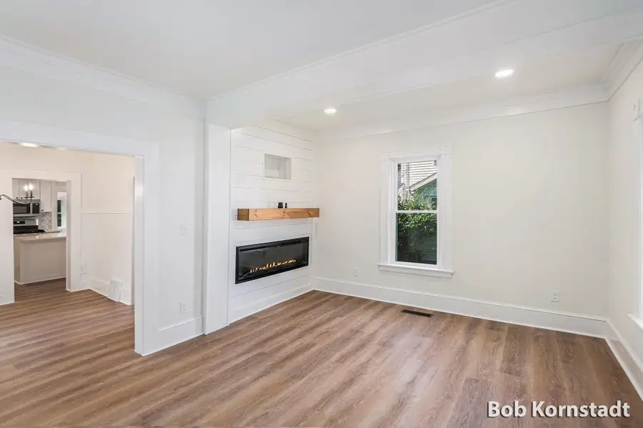 319 N Rowe Street, Ludington, MI 49431 - #3