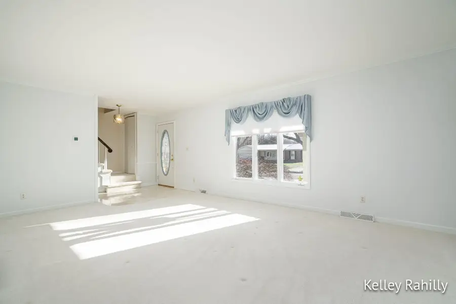 1761 Edgewood Avenue Se, Grand Rapids, MI 49506 - #2