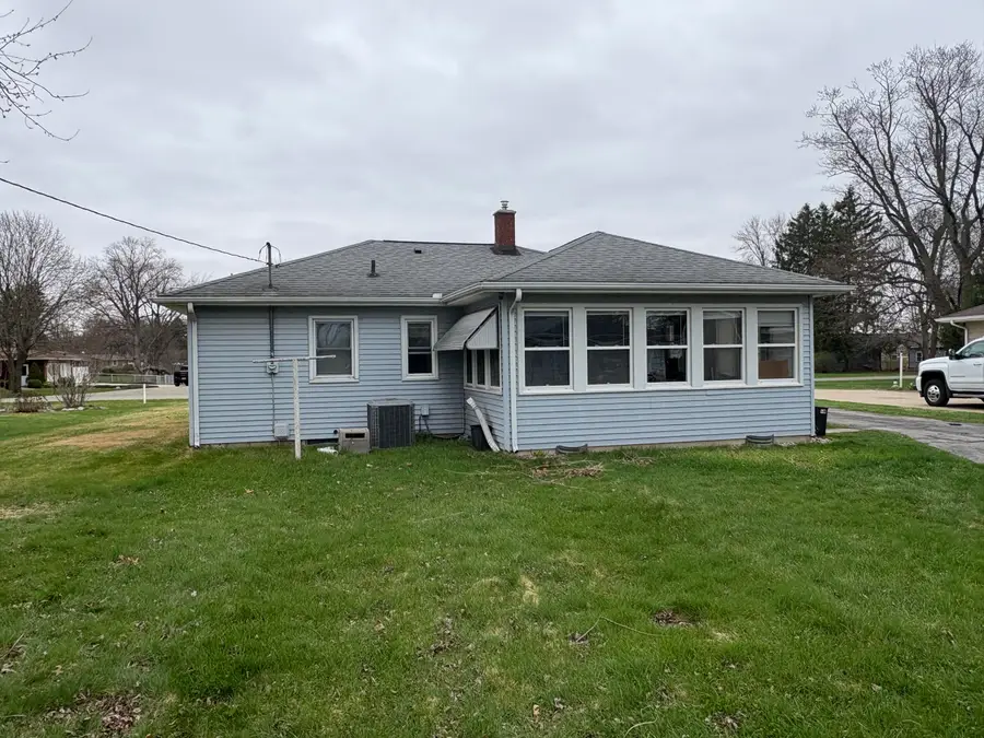 2534 Lake Shore Drive, Niles, MI 49120 - #2