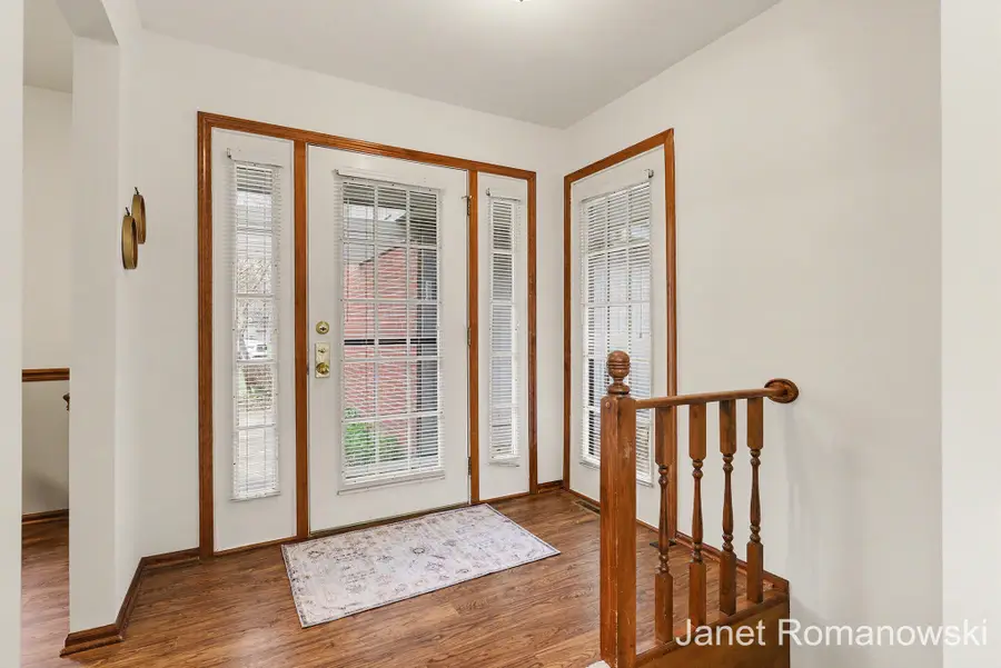 1317 Suncrest Drive Ne, Grand Rapids, MI 49525 - #3