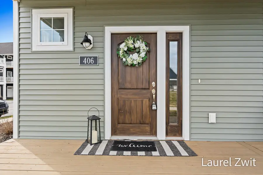 406 W Leland Drive, Whitehall, MI 49461 - #2