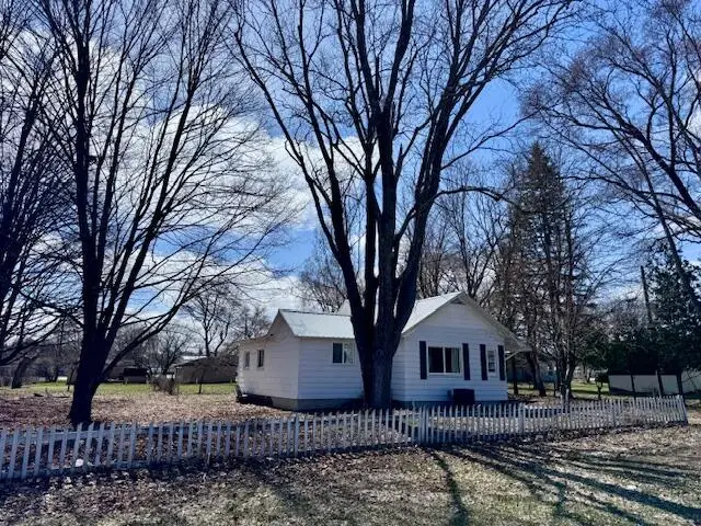 315 E Slosson Avenue, Reed City, MI 49677 - #2