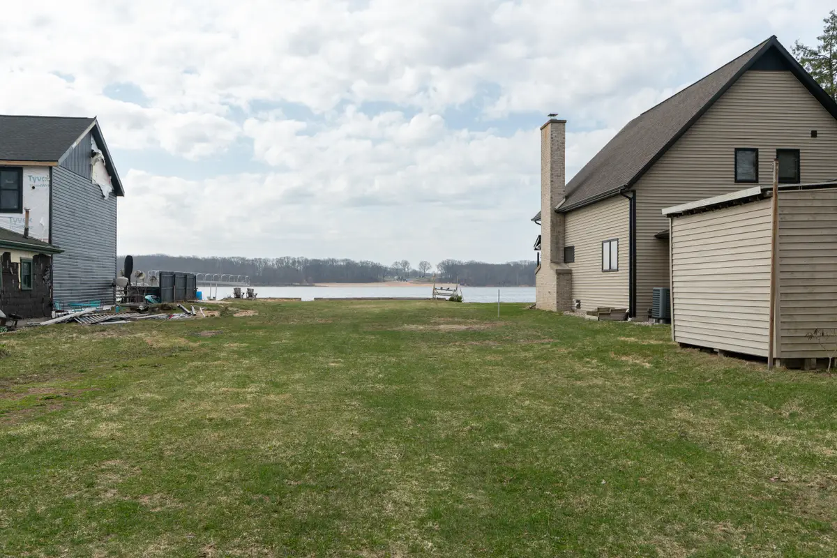 21 Lakeview Avenue, Norton Shores, MI 49444 - #1