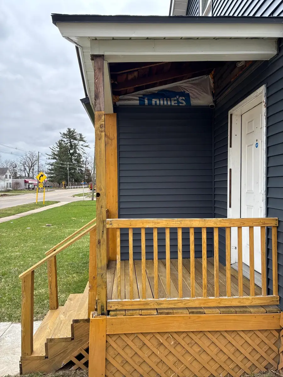 1015 N 5th Street, Niles, MI 49120 - #2