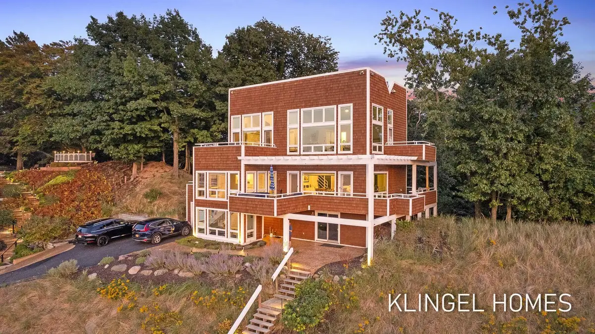 140 Prospect Street, Grand Haven, MI 49417 - #1