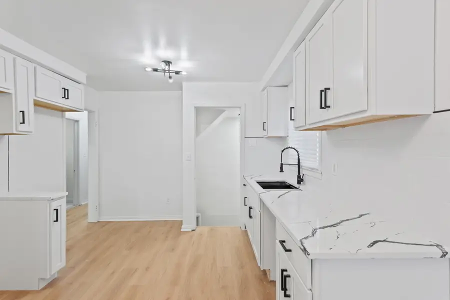 18031 Mendota Street, Detroit, MI 48221 - #3