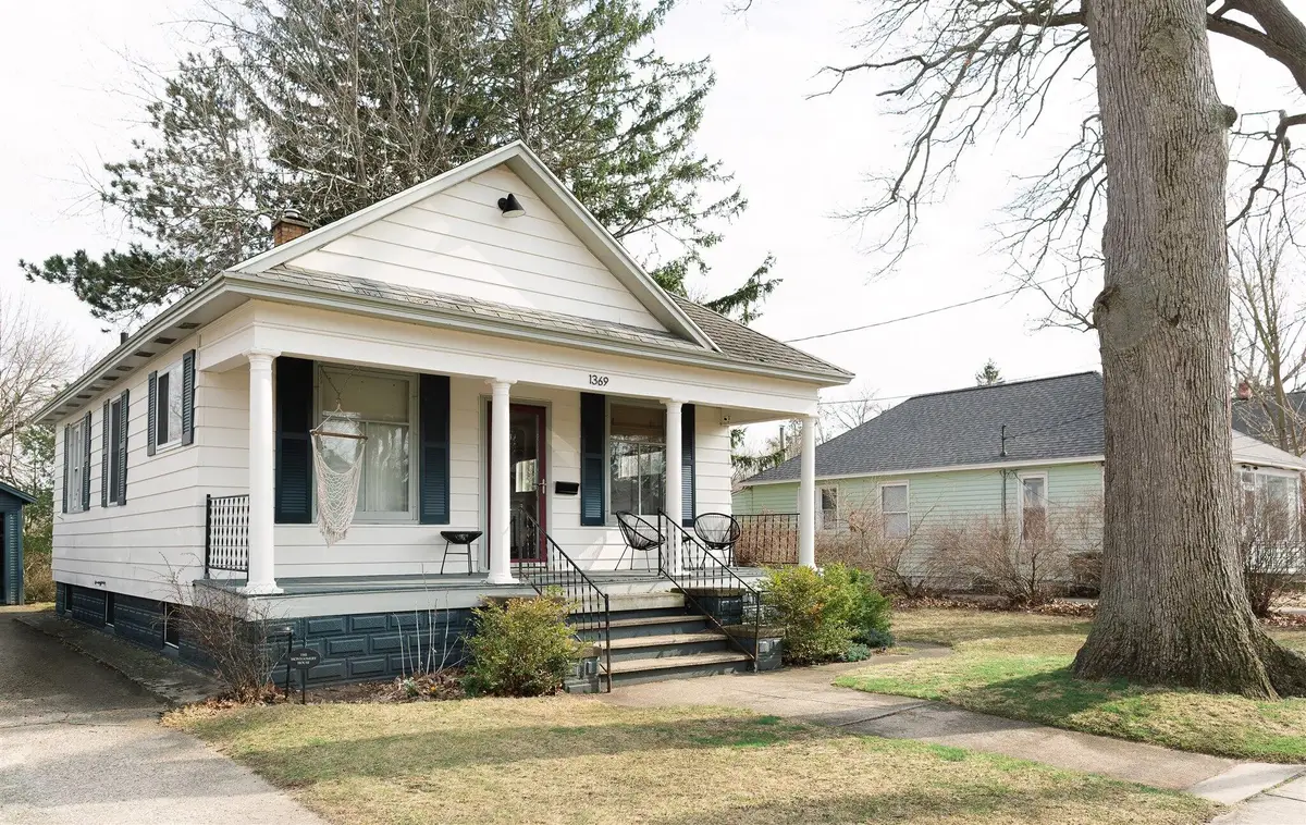 1369 Montgomery Avenue, Muskegon, MI 49441 - #1