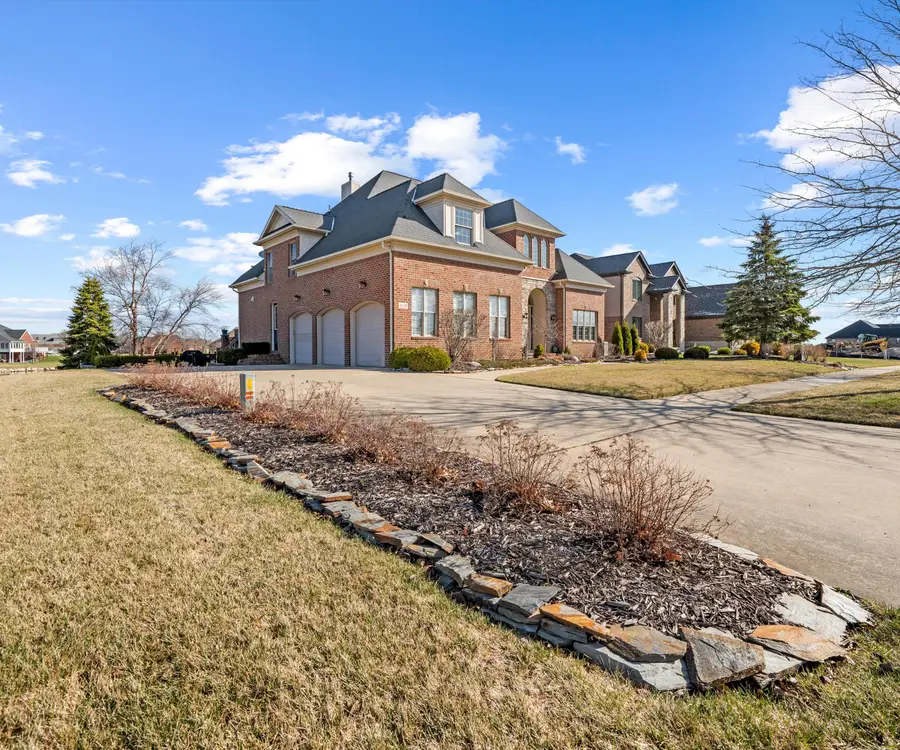 8178 Hunters Ridge Drive, Newport, MI 48166 - #2