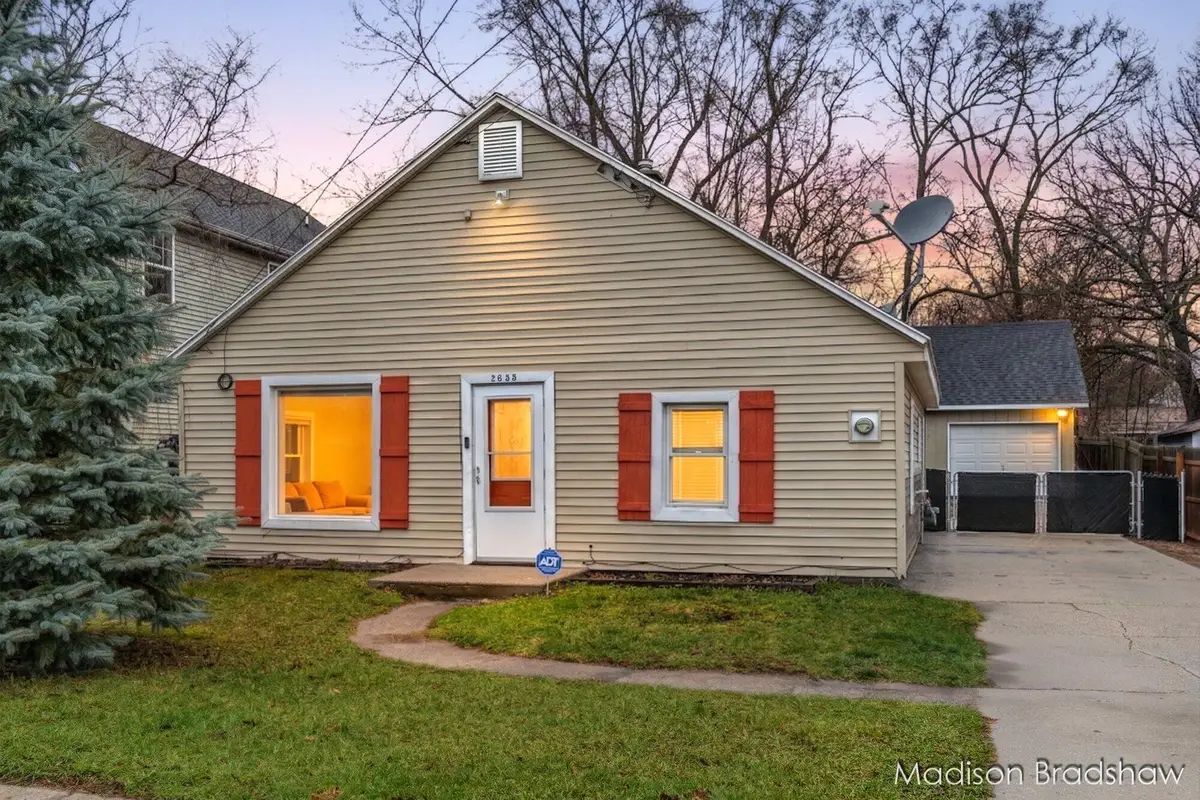 2655 Longfellow Avenue Sw, Wyoming, MI 49509 - #1