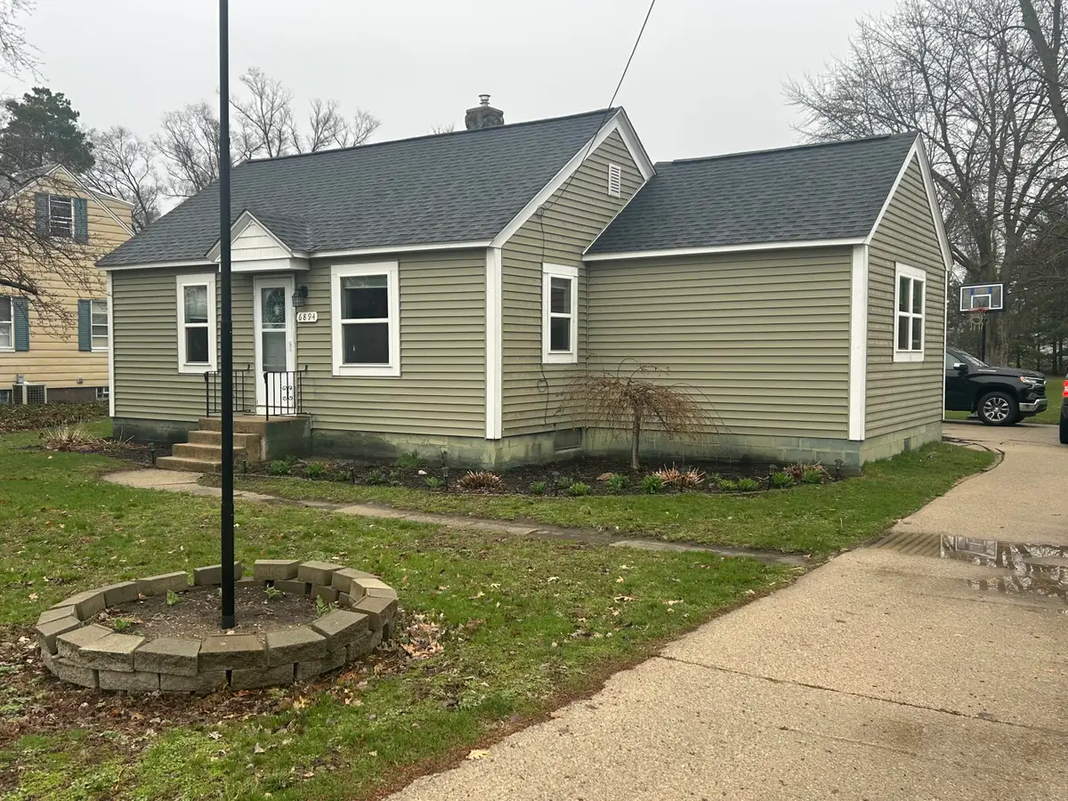 6894 12th Avenue, Jenison, MI 49428 - #1