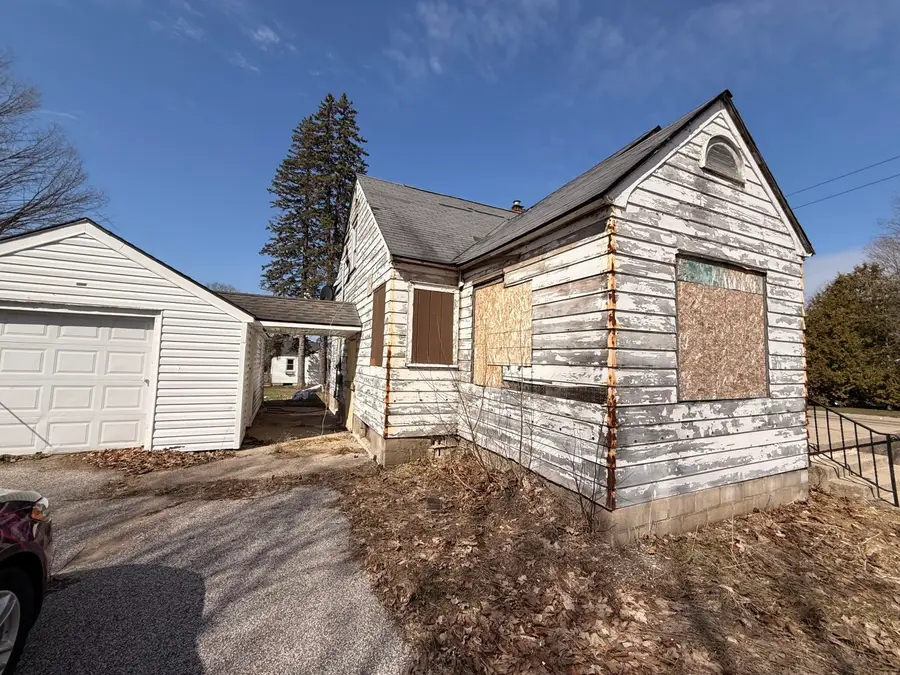 7 S Elm Street, Hesperia, MI 49421 - #2