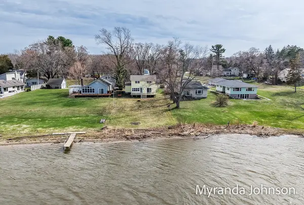 14661 Mercury Drive, Grand Haven, MI 49417