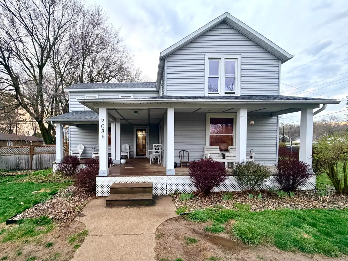 208 S Church Street, Coloma, MI 49038 - #1