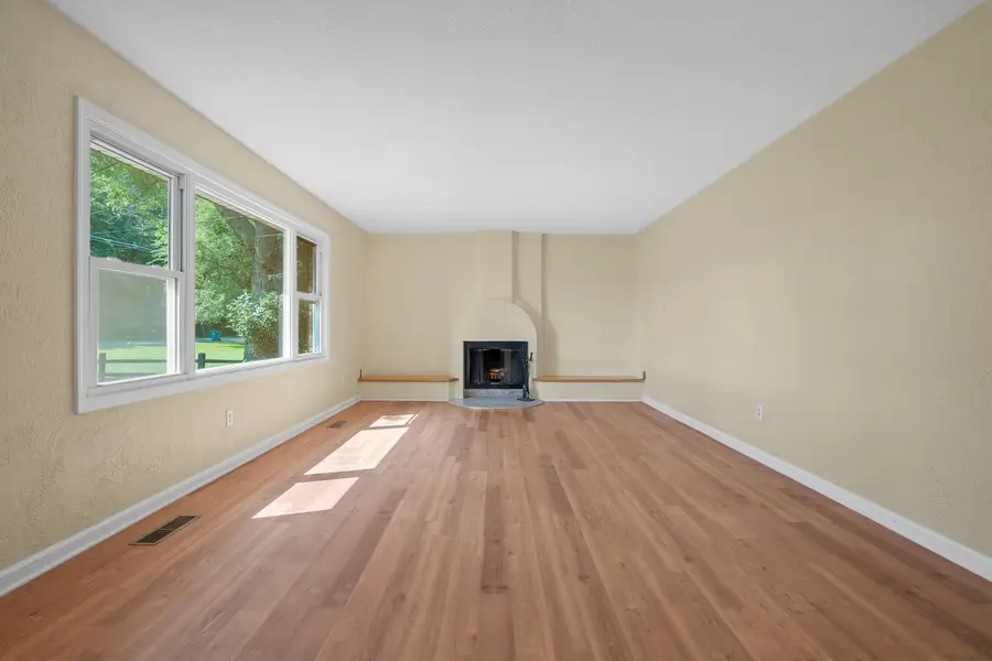 8218 N 37th Street, Richland, MI 49083 - #3