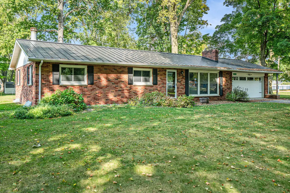 340 W Railroad Street, Centreville, MI 49032 - #1