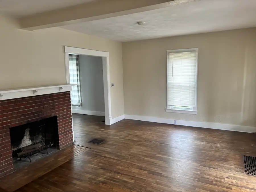 716 Lincoln Street, Jackson, MI 49202 - #3