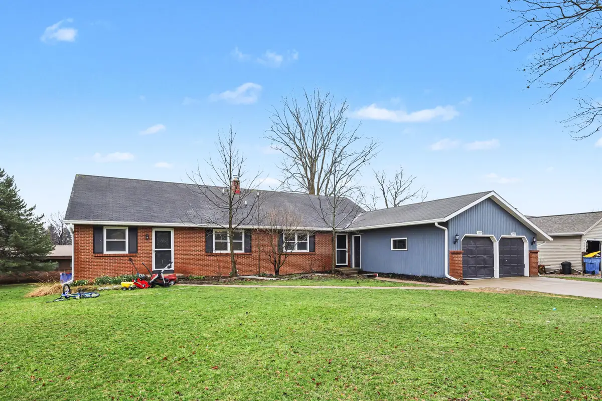 3990 Camelot Drive Se, Grand Rapids, MI 49546 - #1