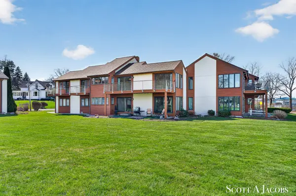 1131 S Shore Drive, Holland, MI 49423