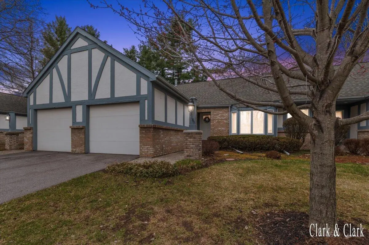 3167 Maple Villa Drive Se, Grand Rapids, MI 49508 - #1