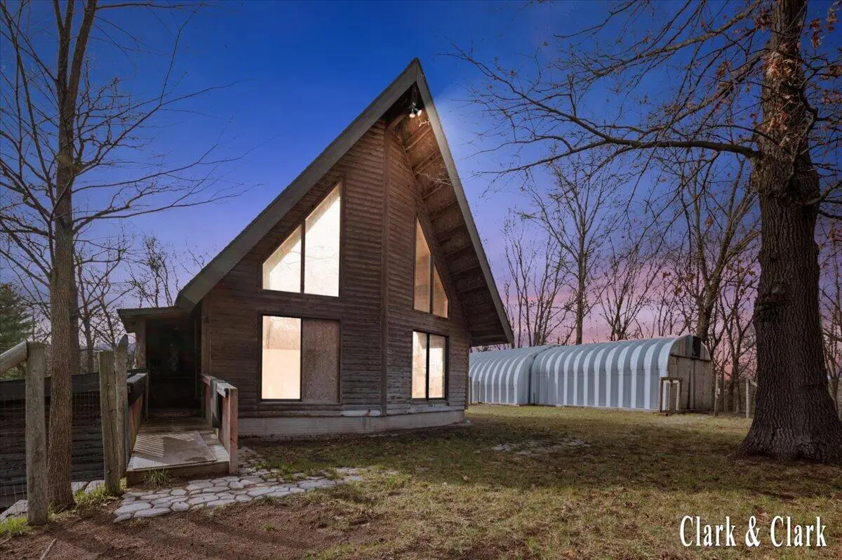 11496 SW Greenville Road, Greenville, MI 48838 - #1