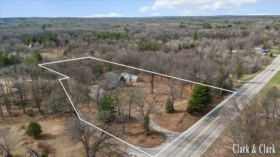 11496 SW Greenville Road, Greenville, MI 48838 - #3