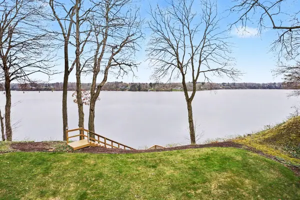 9895 Lakeview Drive, Berrien Springs, MI 49103