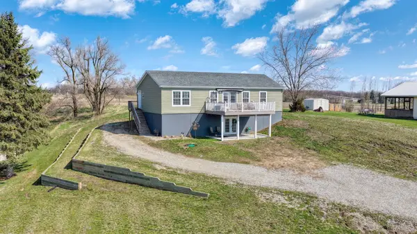 1023 Tompkins Drive, Cement City, MI 49233