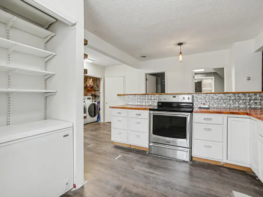 523 E Main Street, Hart, MI 49420 - #3