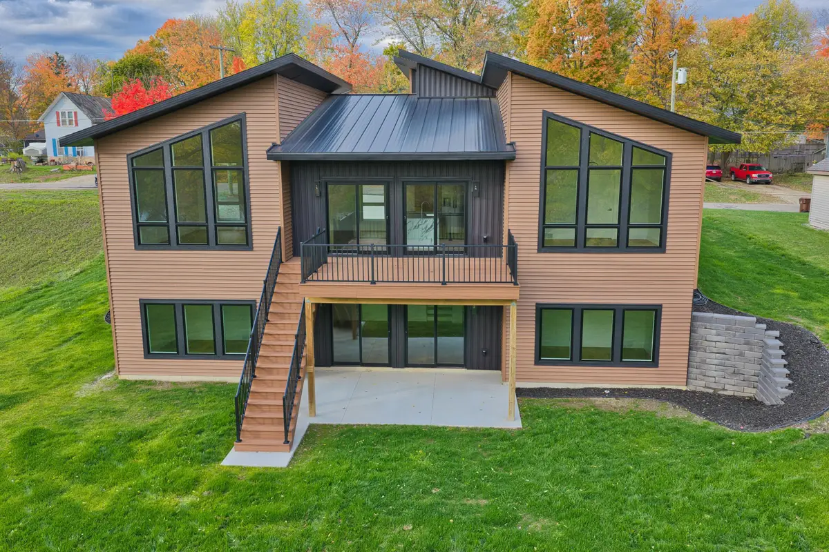 315 W High Street, Union City, MI 49094 - #1