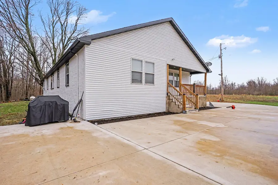 21556 59 1/2 Street, Bangor, MI 49013 - #3