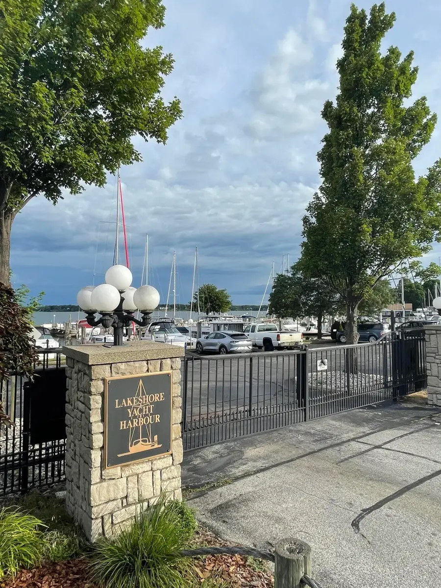 1200 Lakeshore Drive #47, Muskegon, MI 49441 - #3