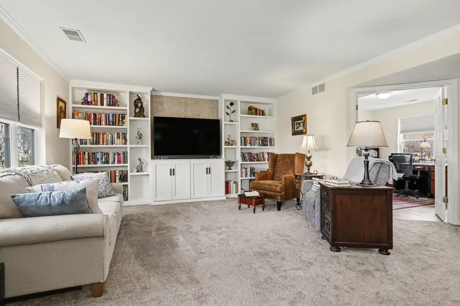 716 Cobblestone Way, Chelsea, MI 48118 - #3