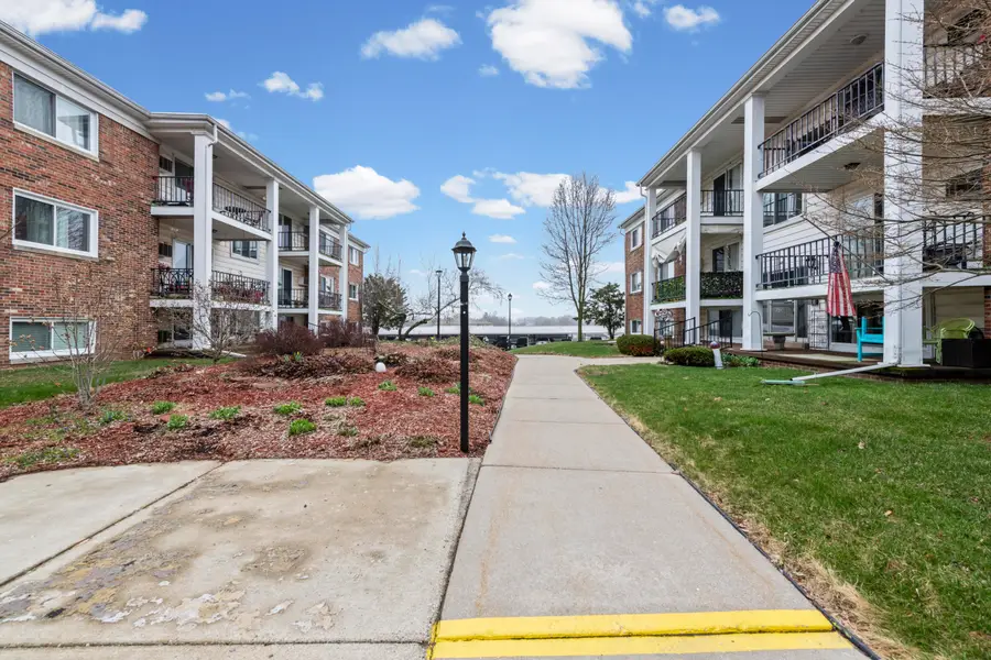 806 W Michigan Avenue #205E, Jackson, MI 49202 - #2