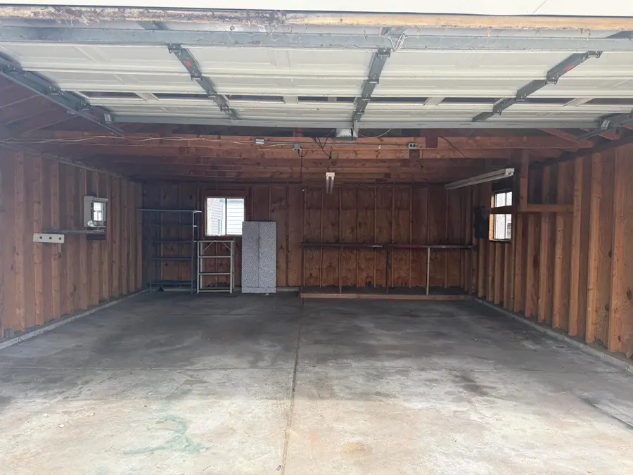26700 Grandmont Street, Roseville, MI 48066 - #3