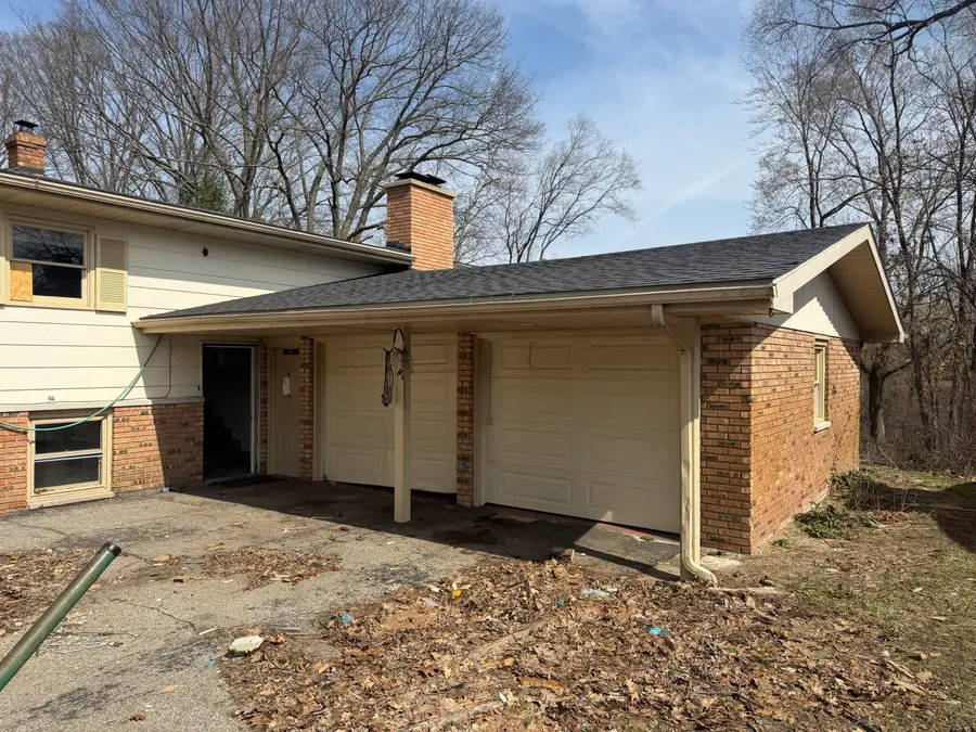 1565 N Teakwood Drive, Stevensville, MI 49127 - #2