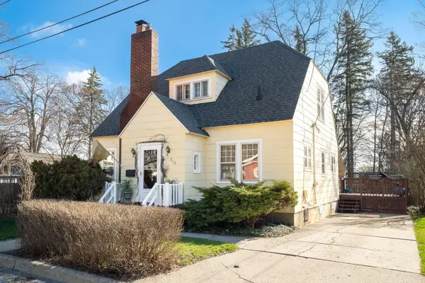 310 S Cross Street, Greenville, MI 48838