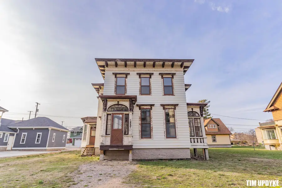 382 W Muskegon Avenue, Muskegon, MI 49440 - #2